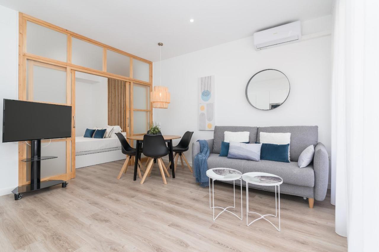 Suite Homes Hesperides Garden Beach Malaga Exterior photo