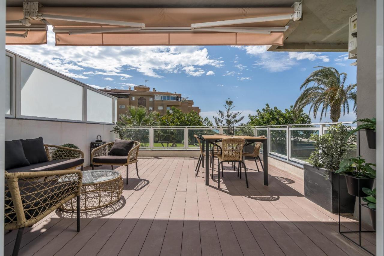 Suite Homes Hesperides Garden Beach Malaga Exterior photo