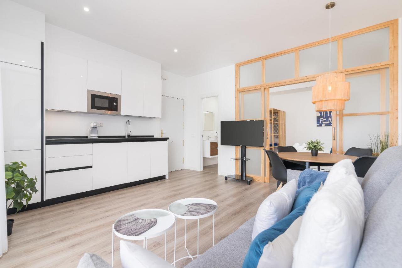 Suite Homes Hesperides Garden Beach Malaga Exterior photo