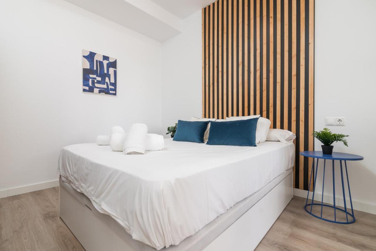 Suite Homes Hesperides Garden Beach Malaga Exterior photo