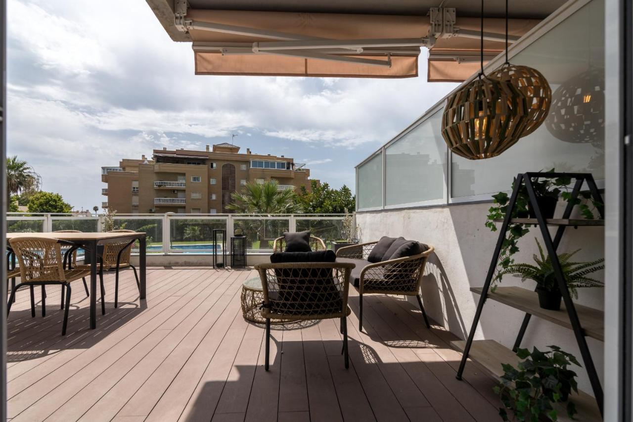 Suite Homes Hesperides Garden Beach Malaga Exterior photo
